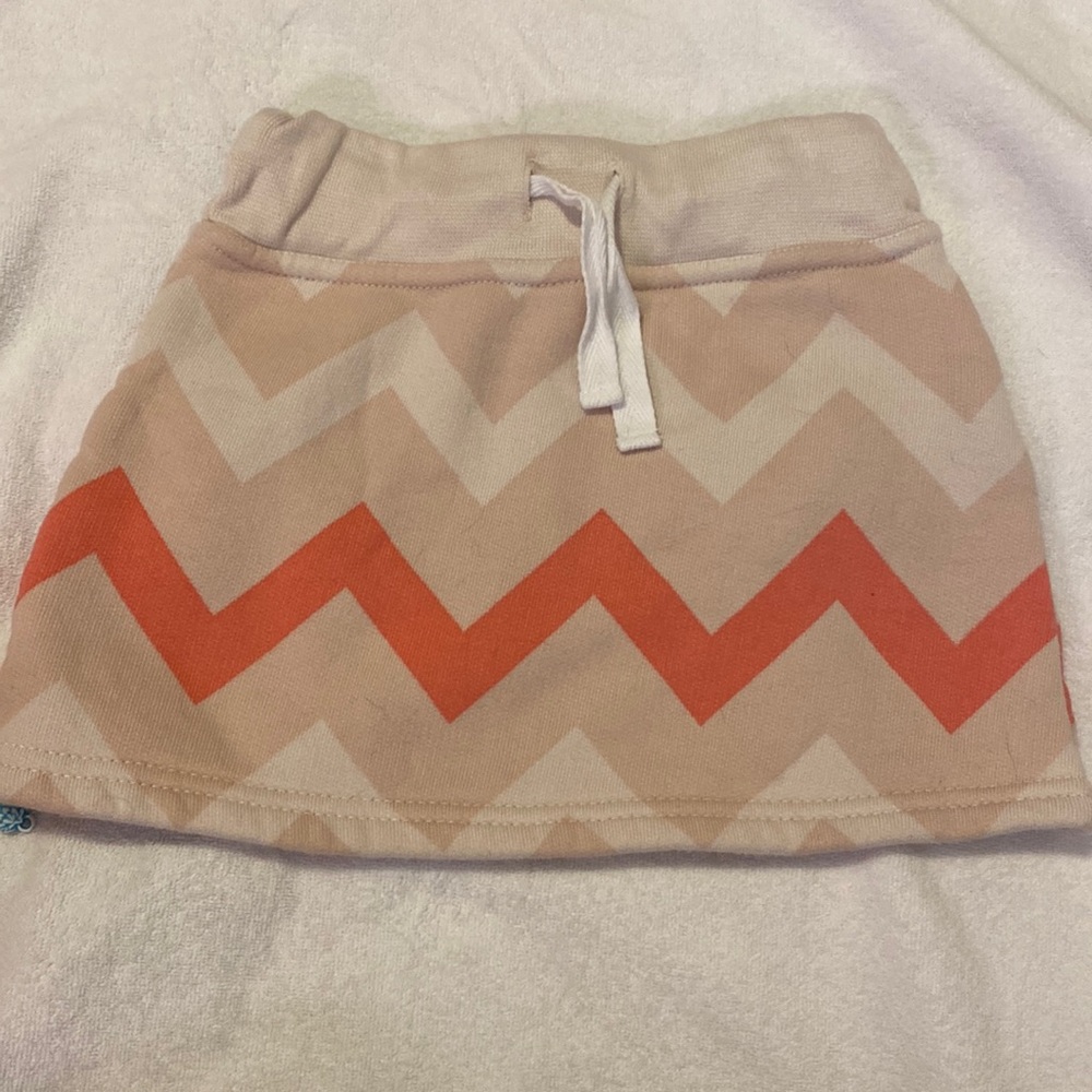 Girl sweatshirt skirt